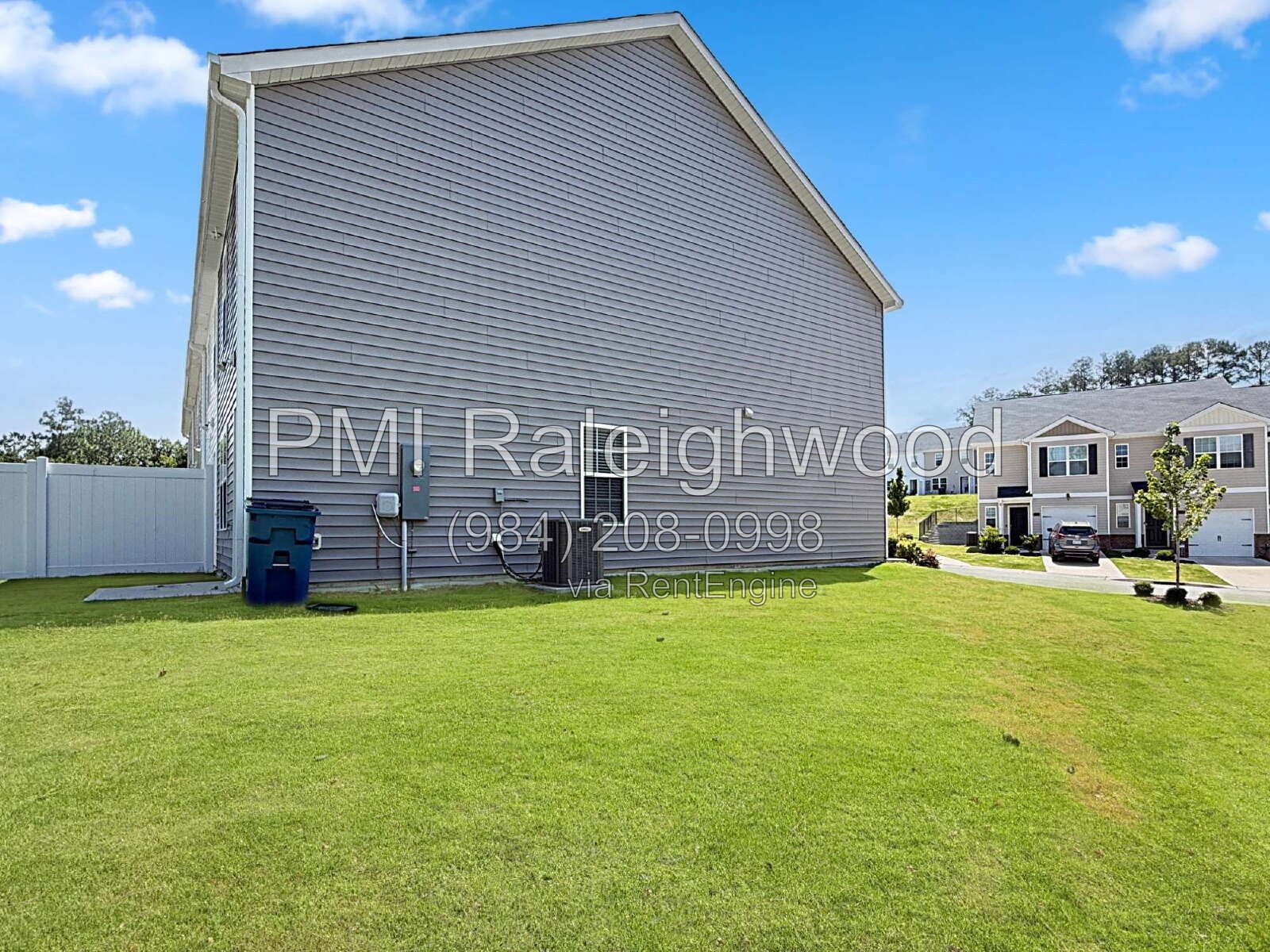 Modern & Stylish Corner Unit 3BR Corner Townhome with Garage, Kitchen Island, Luxury Primary Suite, Smart Home Features, backyard & Open-Concept Living property image