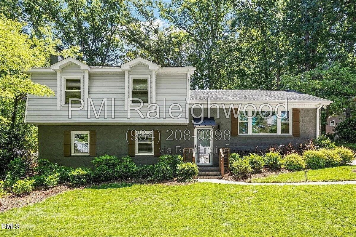 North Hills / Midtown Raleigh – Updated 3BR/2.5BA Home with Fenced Backyard & Multiple Living Spaces property image