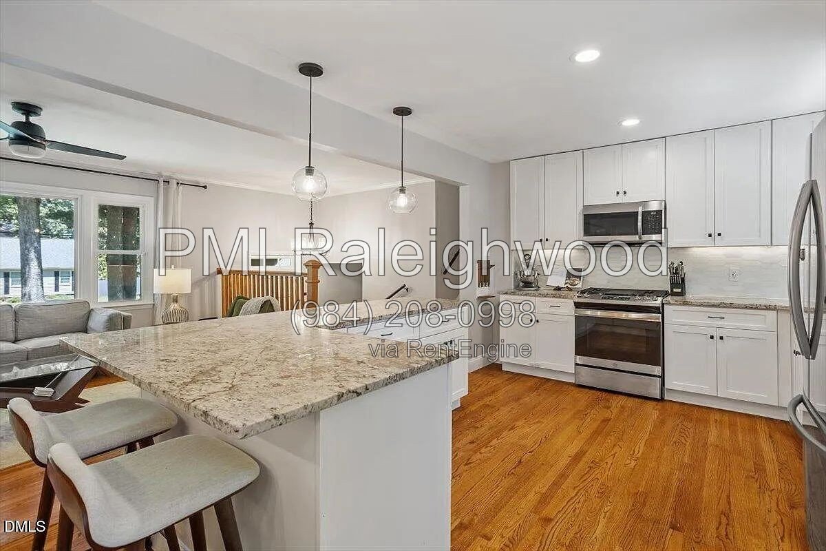 North Hills / Midtown Raleigh – Updated 3BR/2.5BA Home with Fenced Backyard & Multiple Living Spaces property image
