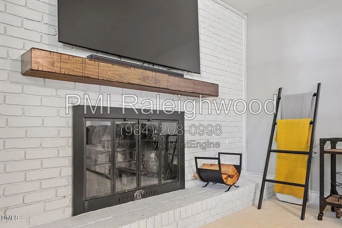 North Hills / Midtown Raleigh – Updated 3BR/2.5BA Home with Fenced Backyard & Multiple Living Spaces property image
