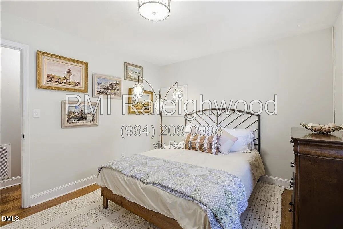 North Hills / Midtown Raleigh – Updated 3BR/2.5BA Home with Fenced Backyard & Multiple Living Spaces property image