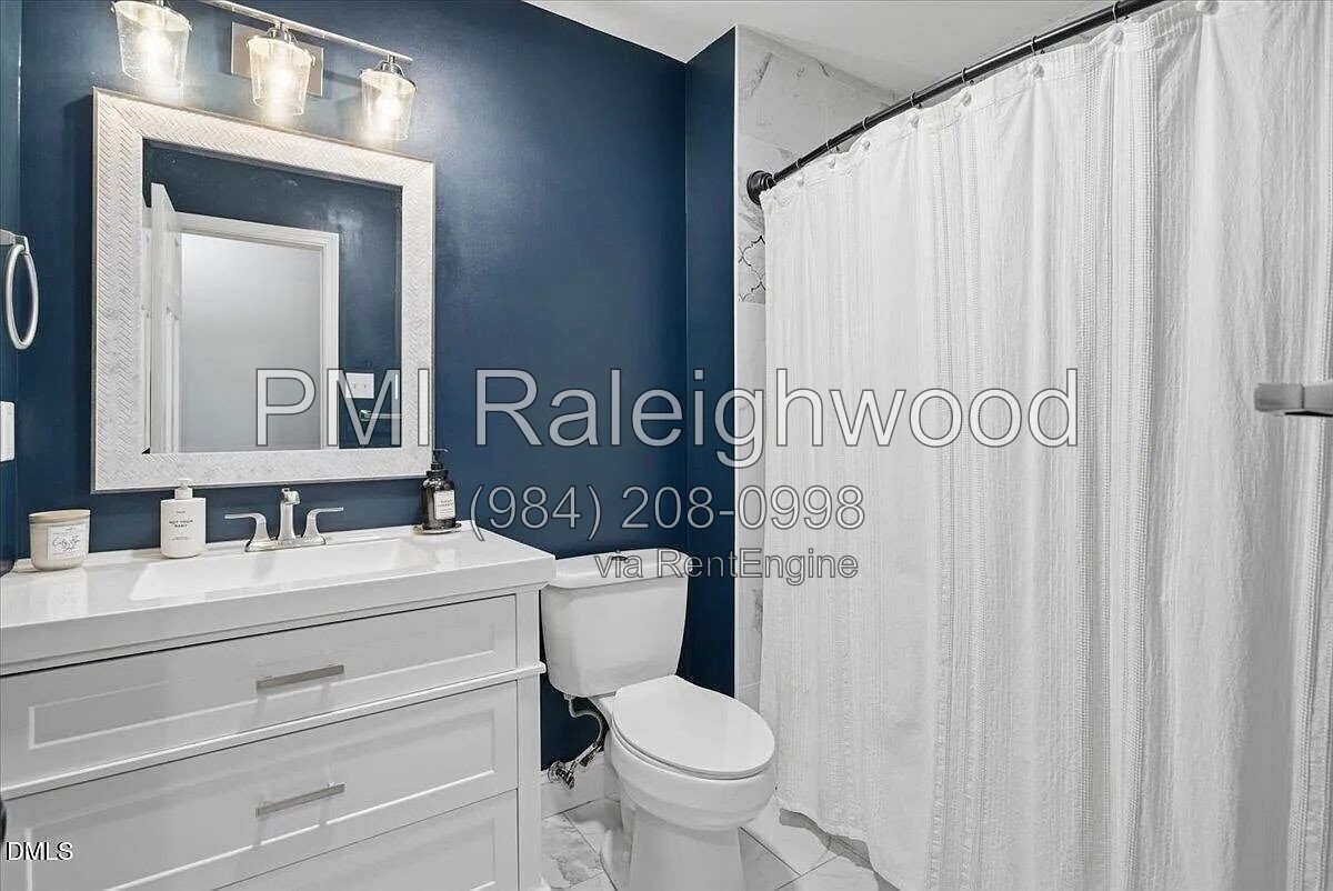 North Hills / Midtown Raleigh – Updated 3BR/2.5BA Home with Fenced Backyard & Multiple Living Spaces property image