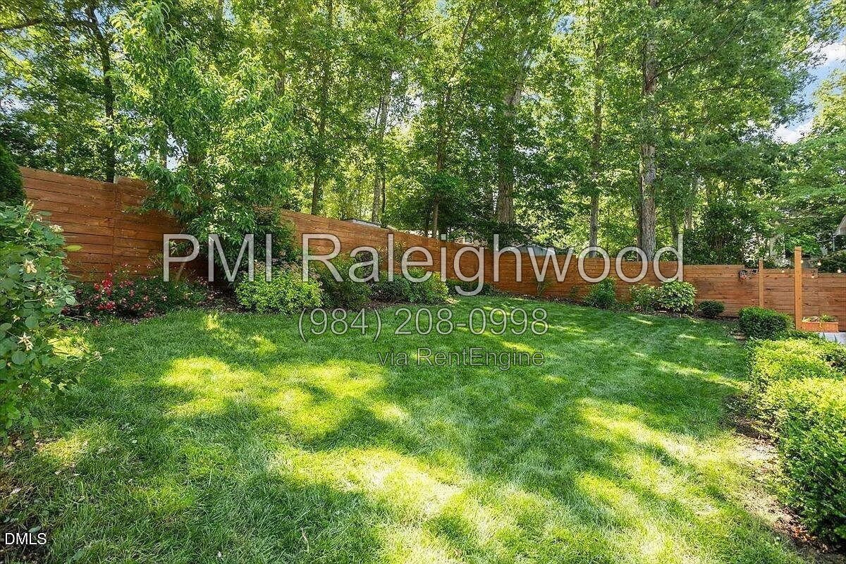 North Hills / Midtown Raleigh – Updated 3BR/2.5BA Home with Fenced Backyard & Multiple Living Spaces property image