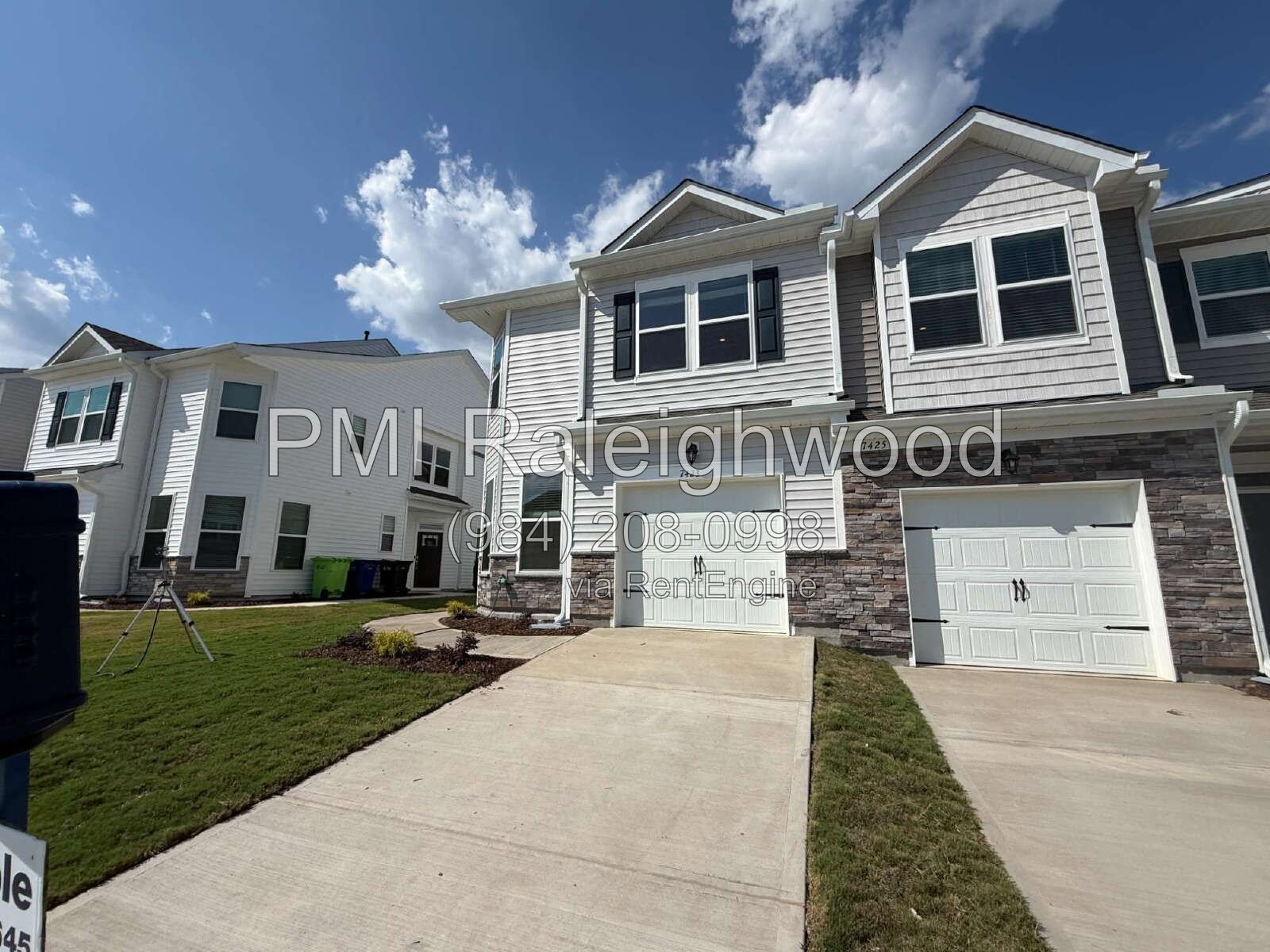 Stylish Corner-Unit 3-Bedroom Townhome with Quartz Kitchen, Loft, Smart-Home Features, Garage & Private Patio property image