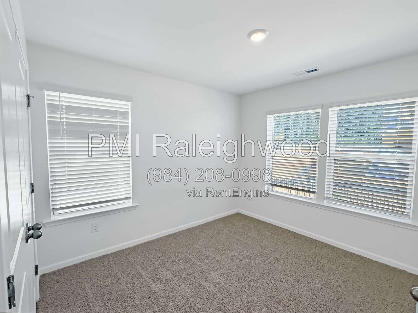 Stylish Corner-Unit 3-Bedroom Townhome with Quartz Kitchen, Loft, Smart-Home Features, Garage & Private Patio property image