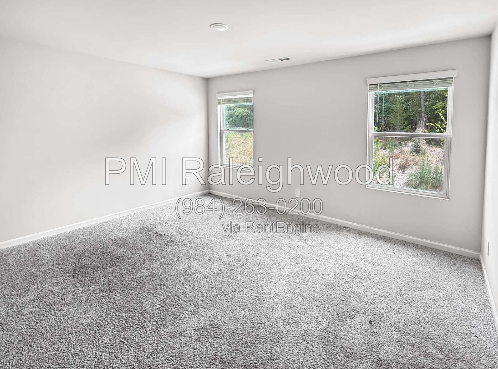 Brand-New 3BR Energy-Efficient Townhome with Open-Concept Living & Private Rear Patio near I-40, Tanger Outlets & Downtown Graham property image