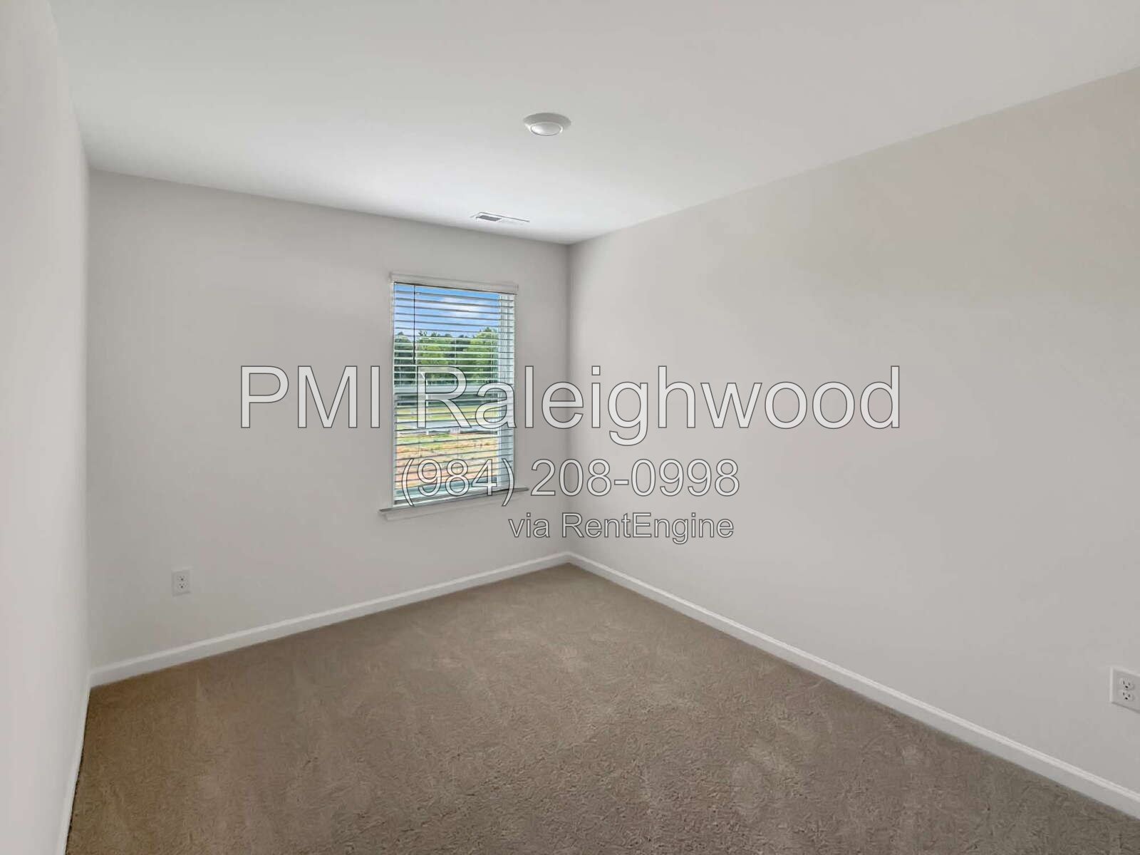 Beautiful Brand New 3BR Townhome with Eat-in-kitchen, Quartz Countertops, Open Floor Plan, Community Pool, Club house, Pickleball and Basketball Court in Prime Sanford Location property image